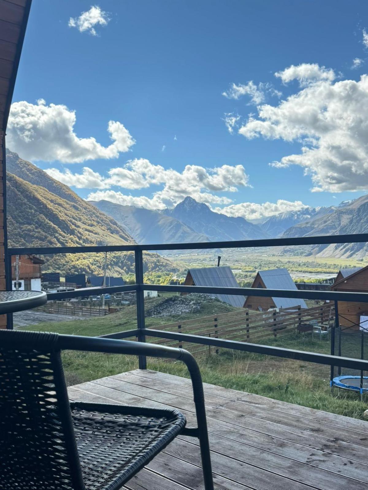 Misty Rocks Kazbegi Appartement Buitenkant foto